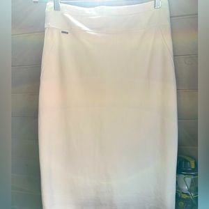 White house black market Pencil skirt size 4 worn once!